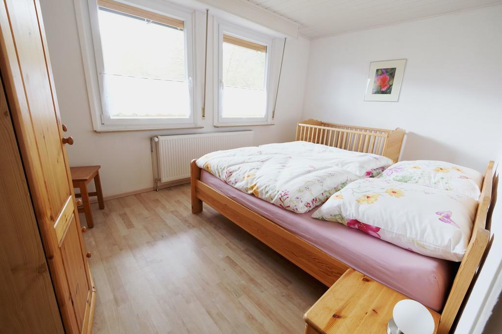 Wolfsbau Ferienwohnung ランゲスハイム エクステリア 写真
